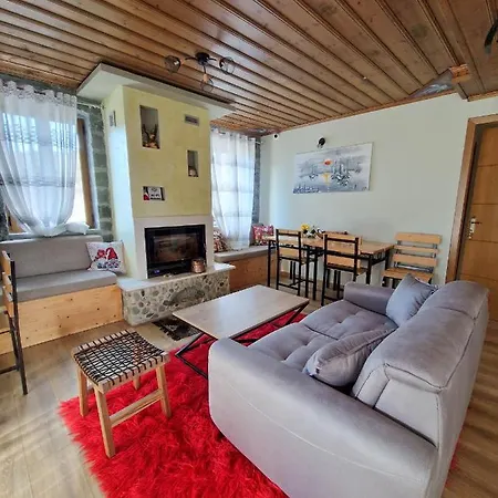 The Stone House شقة فندقية Përmet