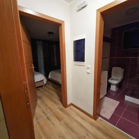 The Stone House מלון דירות