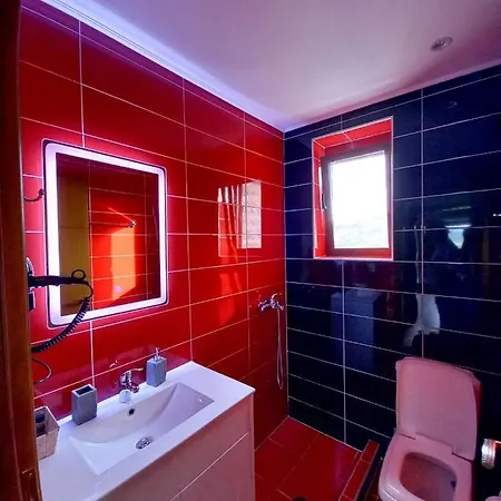 The Stone House מלון דירות