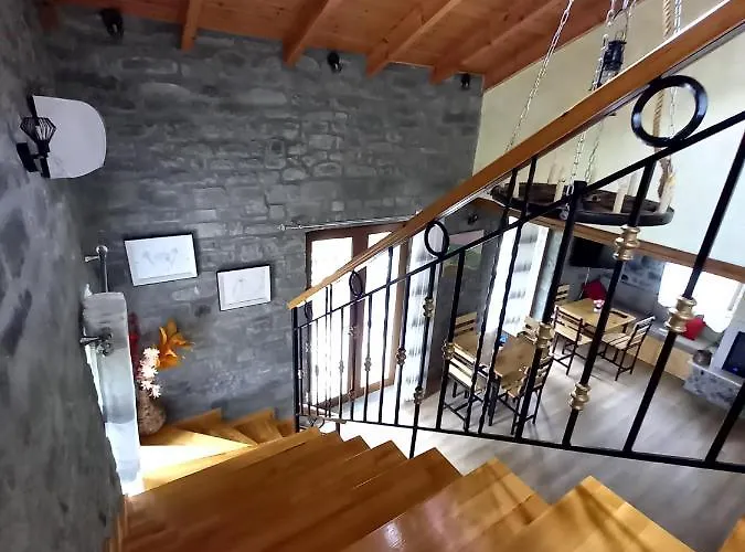 The Stone House 公寓式酒店 3*