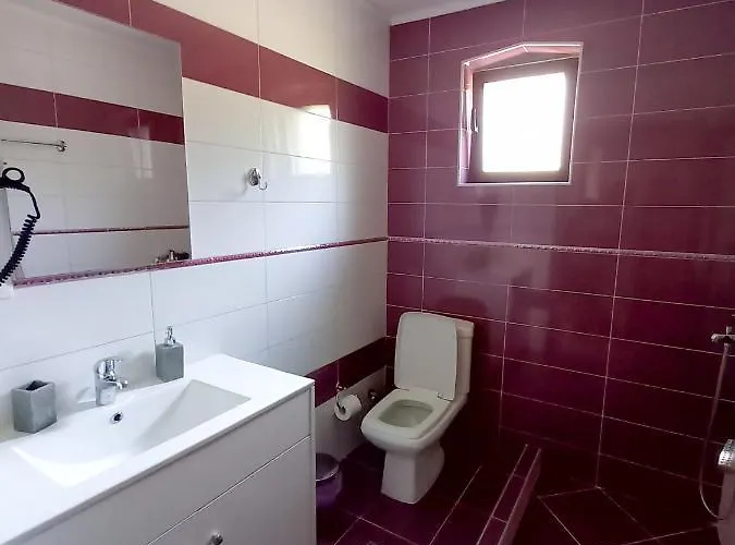 The Stone House 3* Përmet