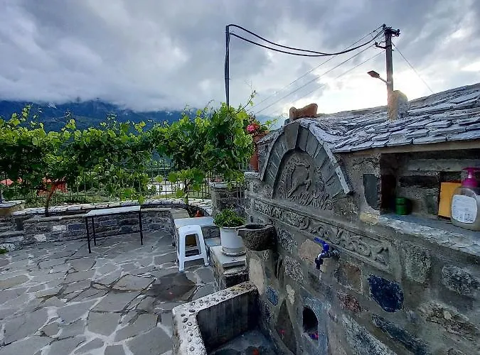 The Stone House 公寓式酒店