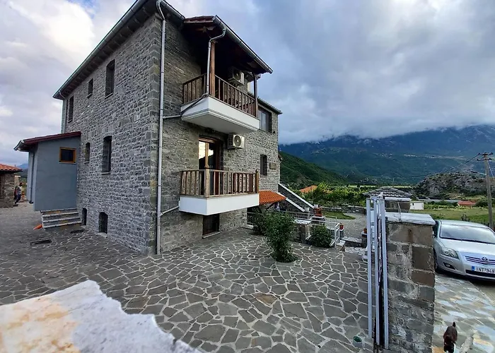 The Stone House Aparthotel 3*