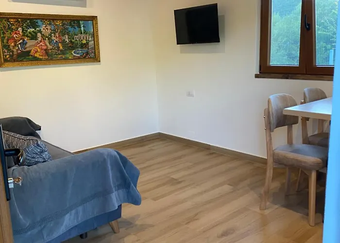 The Stone House 3* Përmet